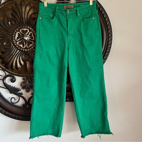Judy Blue Women’s Kelly Green High Waist Cropped Capris Pants Trousers 5/27 - Picture 2 of 14
